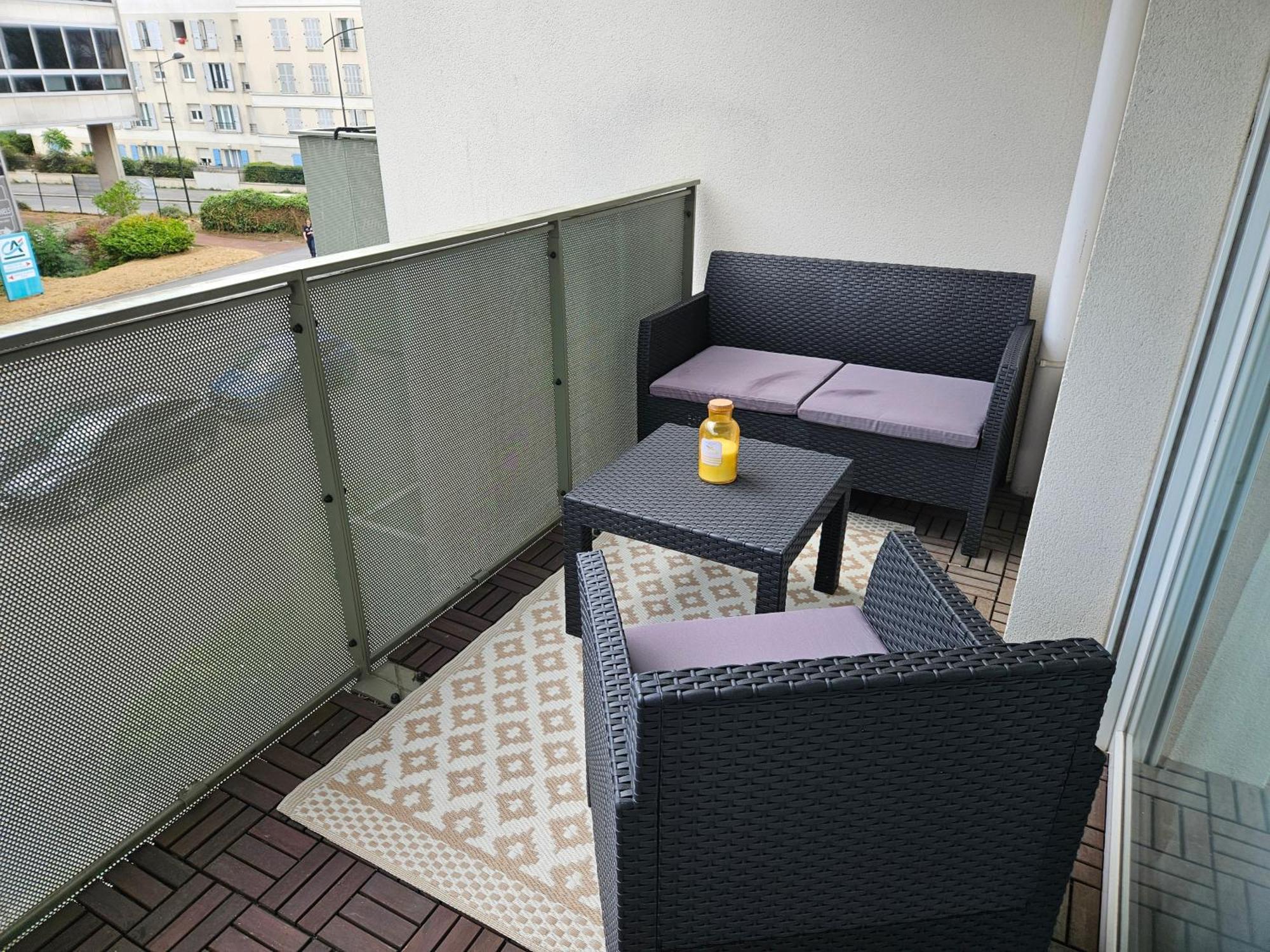 Lovely Flat Meaux Exterior photo
